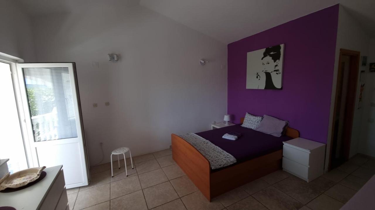 Arts Room Jasmina With Sea View Bikers And Pets Are Welcome Starigrad Paklenica Eksteriør bilde